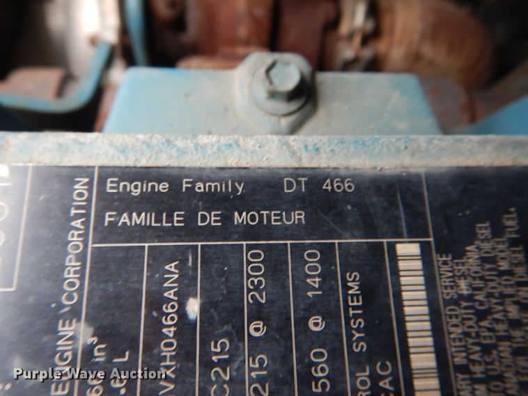 image for item GO9667 2002 International 4300  truck cab and chassis