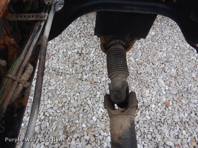 image for item GO9667 2002 International 4300  truck cab and chassis