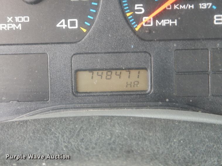 image for item GO9669 2007 International 7300  truck cab and chassis