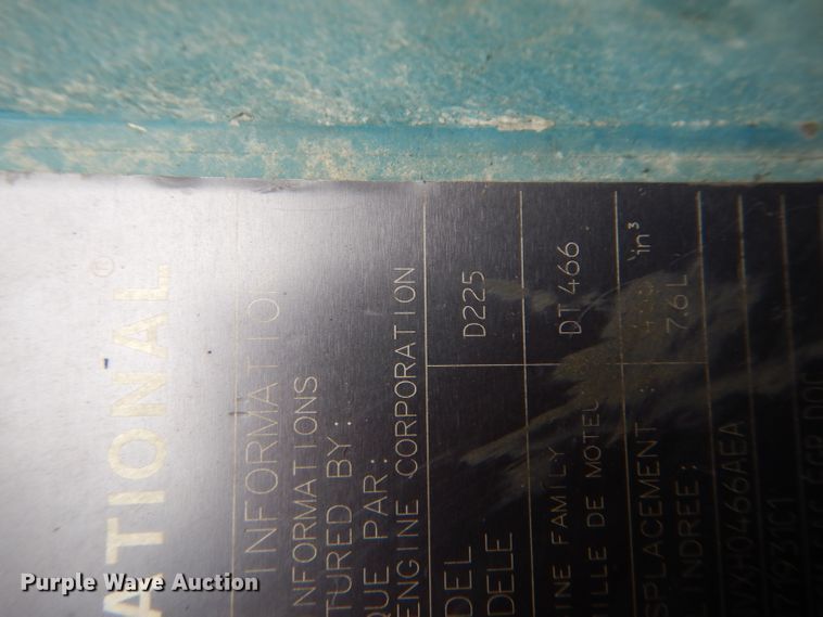 image for item GO9669 2007 International 7300  truck cab and chassis