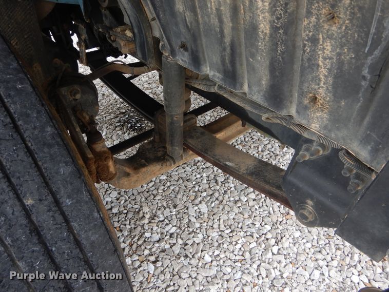 image for item GO9669 2007 International 7300  truck cab and chassis