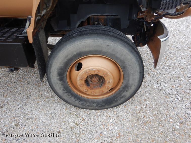 image for item GO9670 1995 Chevrolet Kodiak C5500  truck cab and chassis