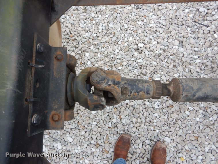 image for item GO9671 2000 Kenworth T300  truck cab and chassis