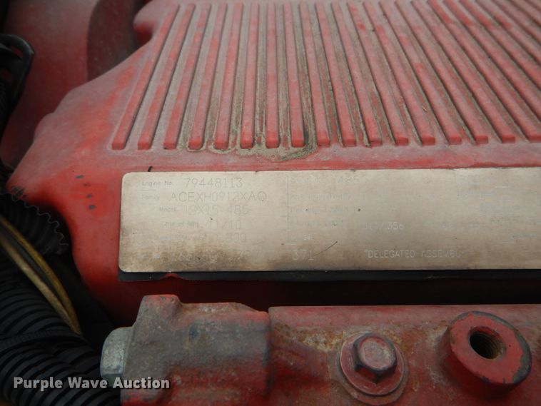 image for item GO9694 2011 Peterbilt 389  semi truck