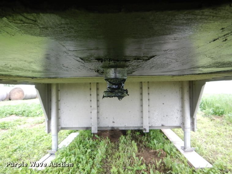 image for item GO9695 2008 Eby livestock trailer