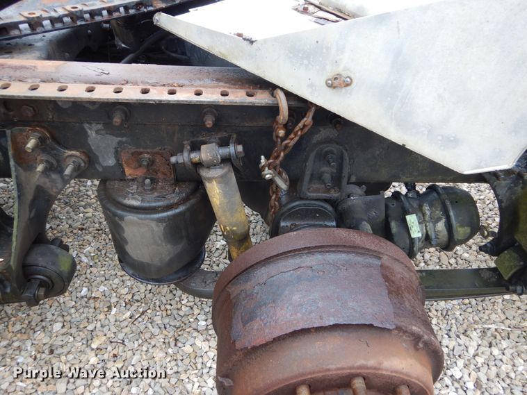 image for item GV9009 2007 International 9400i  semi truck