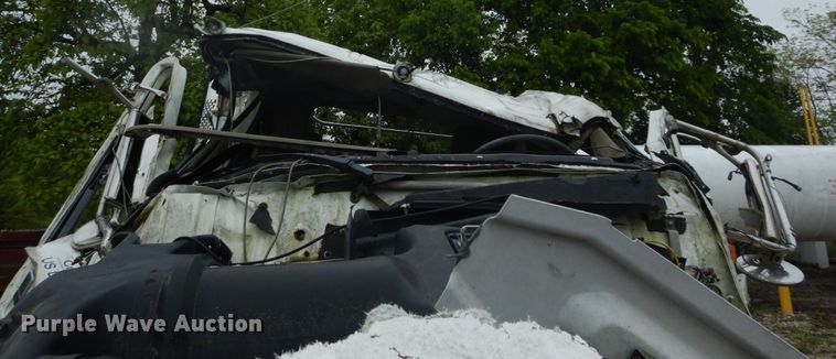 image for item GV9009 2007 International 9400i  semi truck