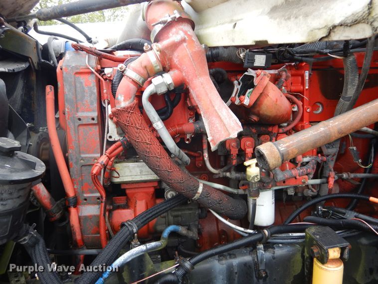 image for item GV9009 2007 International 9400i  semi truck