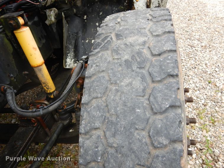 image for item GV9009 2007 International 9400i  semi truck