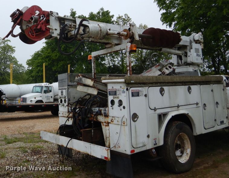 image for item GV9010 Altec digger derrick bed