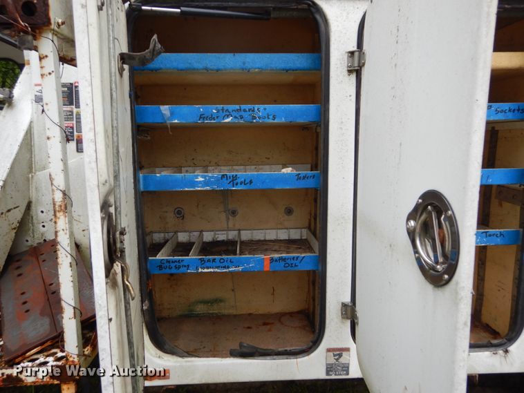 image for item GV9010 Altec digger derrick bed