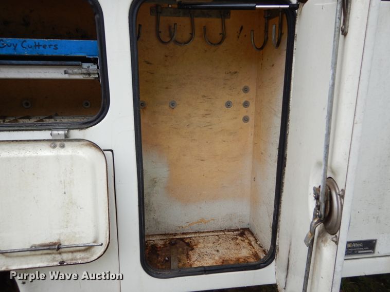 image for item GV9010 Altec digger derrick bed