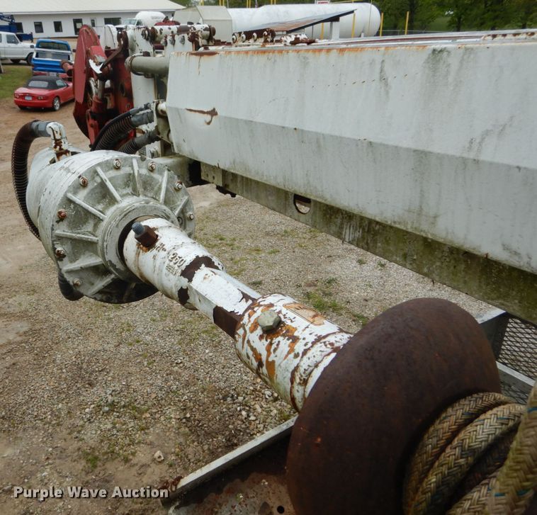 image for item GV9010 Altec digger derrick bed