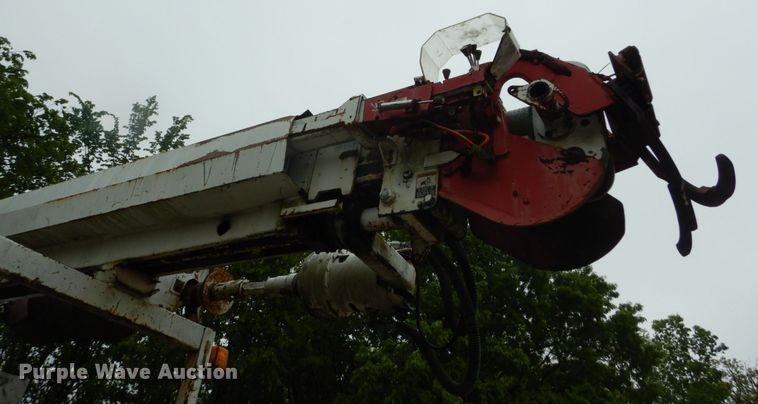 image for item GV9010 Altec digger derrick bed