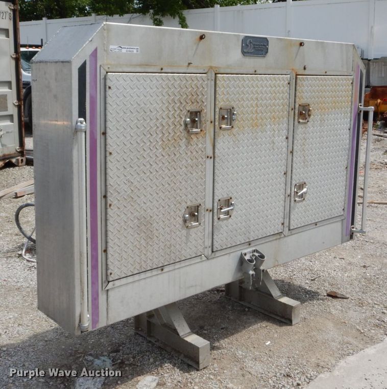 image for item GV9020 Sturdy-Lite aluminum headache rack