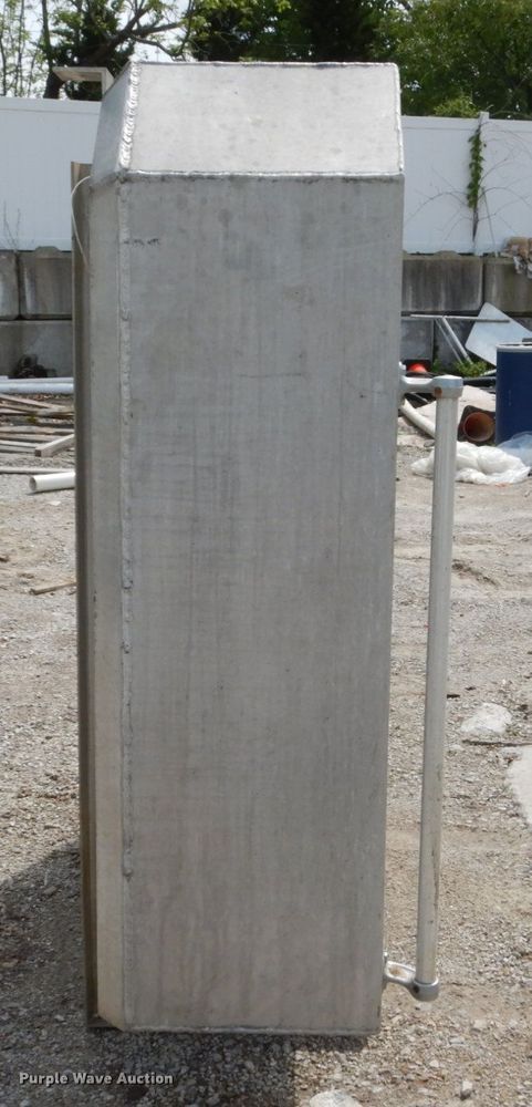 image for item GV9020 Sturdy-Lite aluminum headache rack