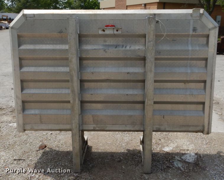 image for item GV9020 Sturdy-Lite aluminum headache rack