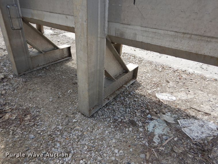 image for item GV9020 Sturdy-Lite aluminum headache rack