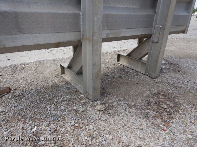 image for item GV9020 Sturdy-Lite aluminum headache rack