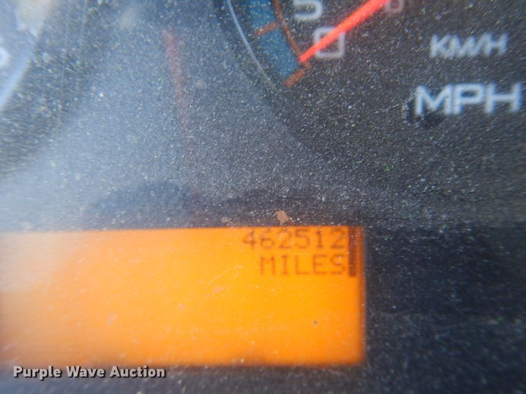 image for item GW9877 2012 International 7600  flatbed truck