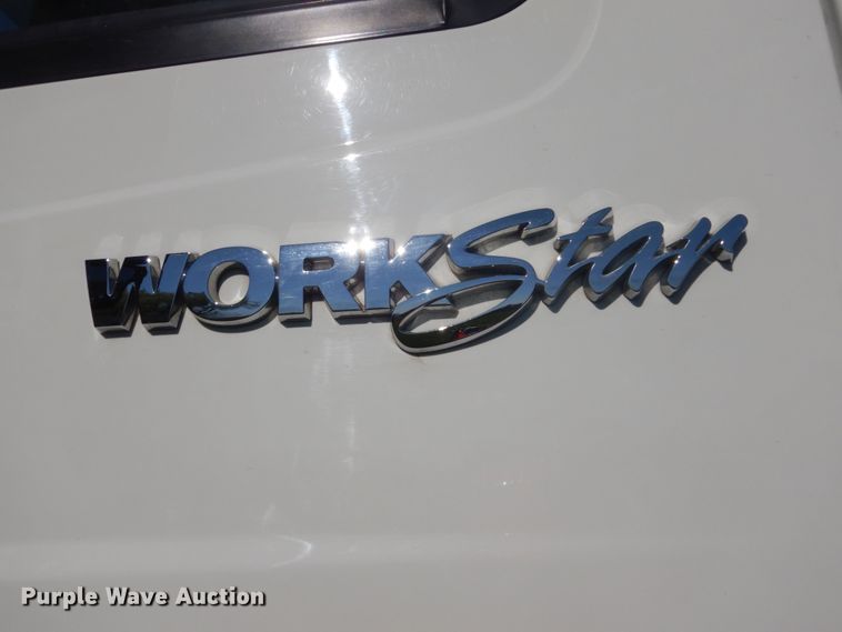 image for item GW9877 2012 International 7600  flatbed truck