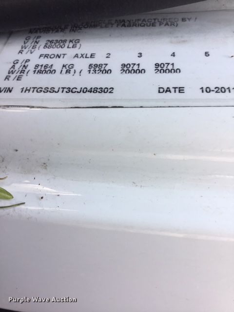 image for item GW9877 2012 International 7600  flatbed truck