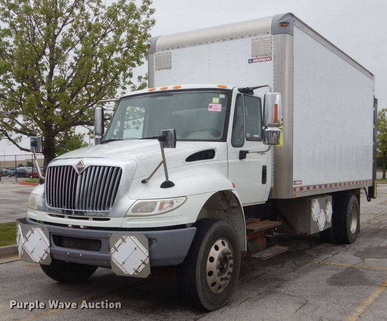 image for item GW9918 2012 International 244  box truck