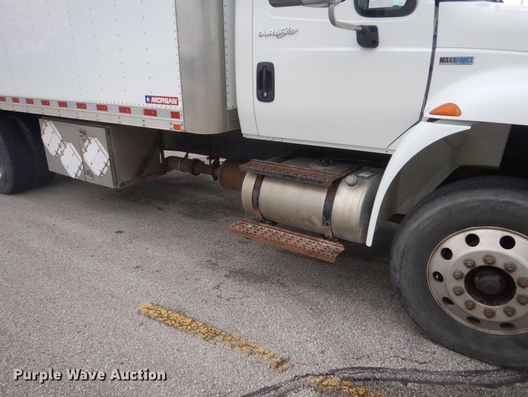 image for item GW9918 2012 International 244  box truck