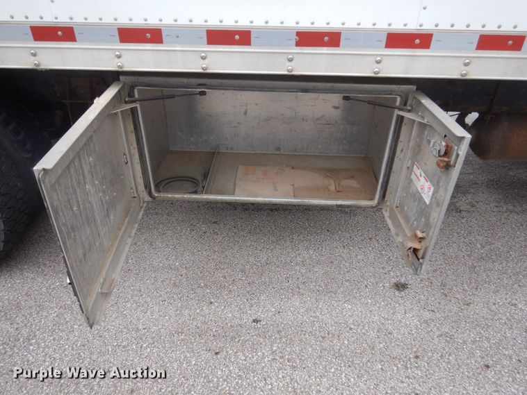 image for item GW9918 2012 International 244  box truck