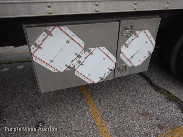 image for item GW9918 2012 International 244  box truck