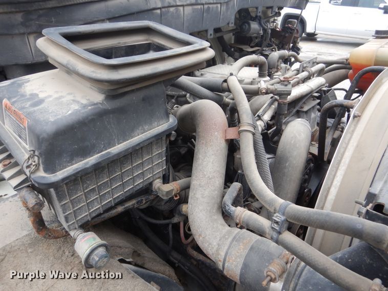 image for item GW9918 2012 International 244  box truck