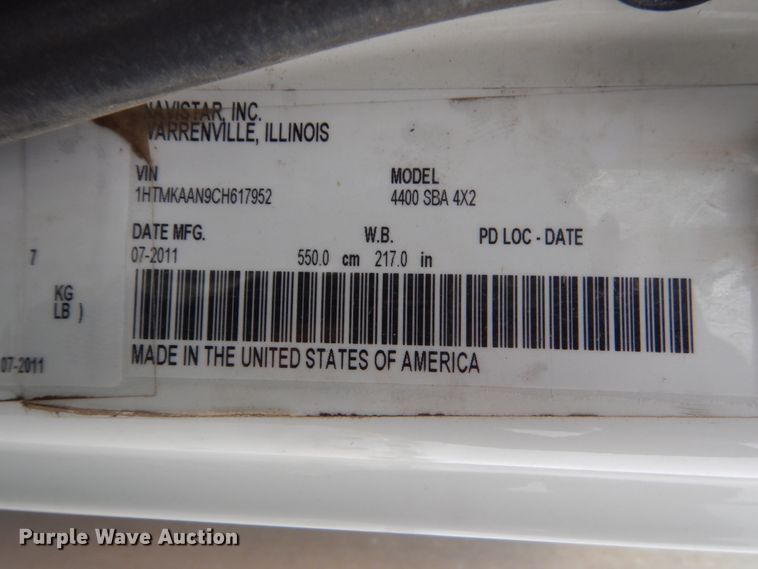 image for item GW9918 2012 International 244  box truck