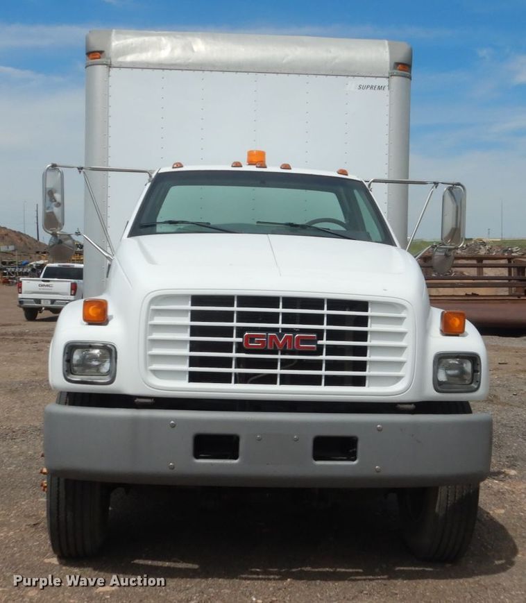image for item GW9924 2000 GMC 6500  box truck