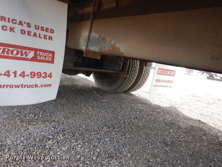 image for item GW9924 2000 GMC 6500  box truck