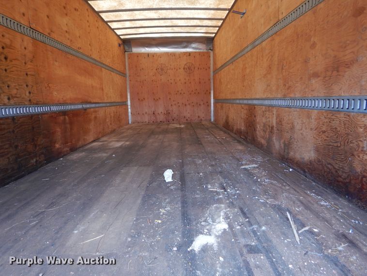 image for item GW9924 2000 GMC 6500  box truck