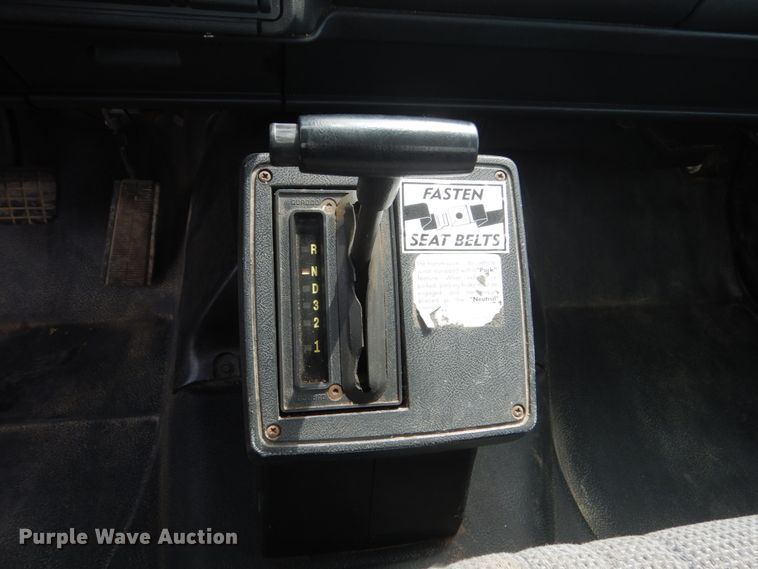 image for item GW9924 2000 GMC 6500  box truck