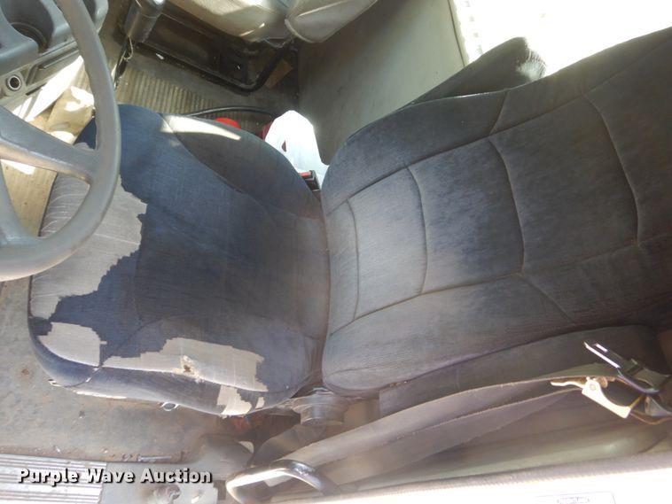 image for item GW9957 2005 Freightliner Columbia  semi truck