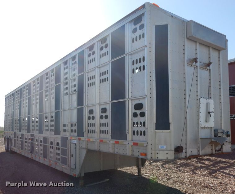 image for item GY9014 2001 Barrett livestock trailer