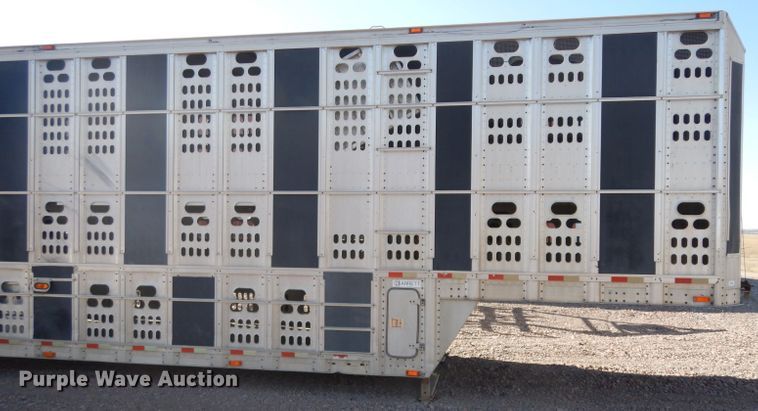 image for item GY9014 2001 Barrett livestock trailer