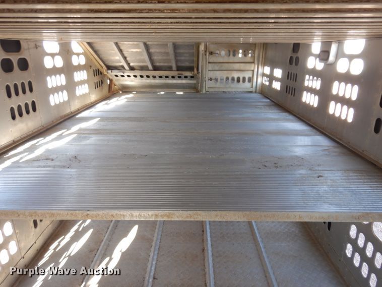 image for item GY9014 2001 Barrett livestock trailer