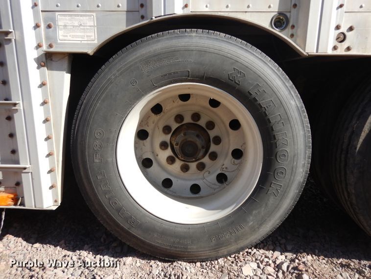 image for item GY9014 2001 Barrett livestock trailer