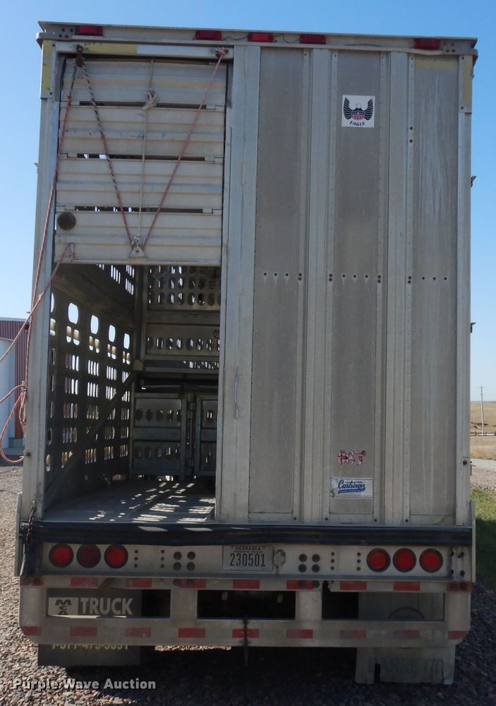image for item GY9015 2007 Barrett livestock trailer
