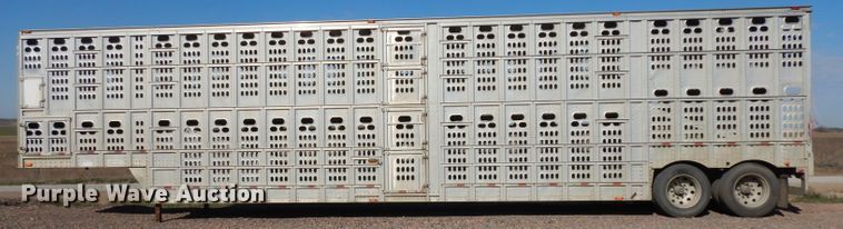 image for item GY9015 2007 Barrett livestock trailer