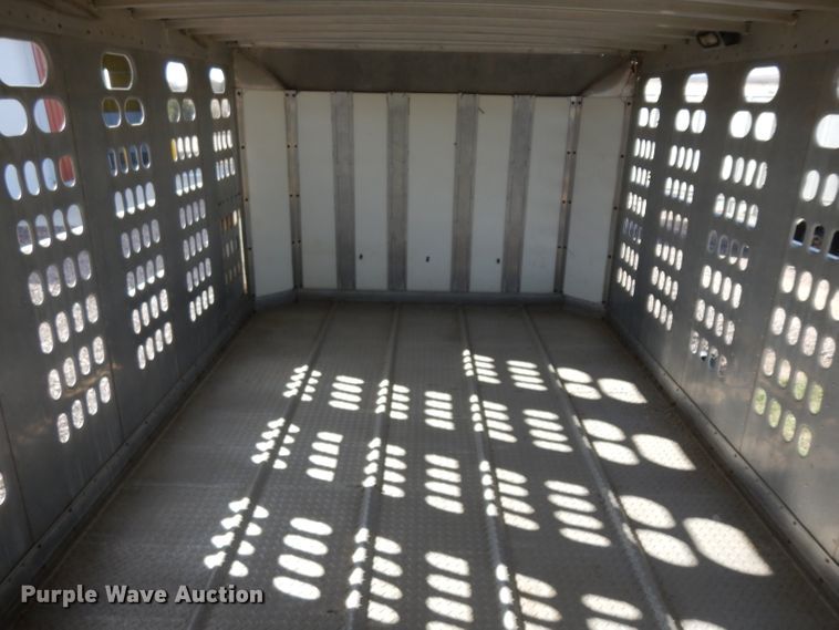 image for item GY9015 2007 Barrett livestock trailer