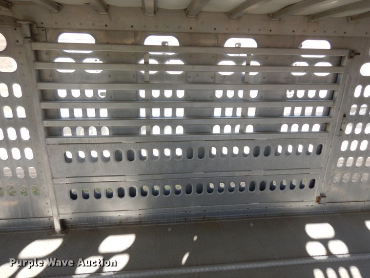 image for item GY9015 2007 Barrett livestock trailer