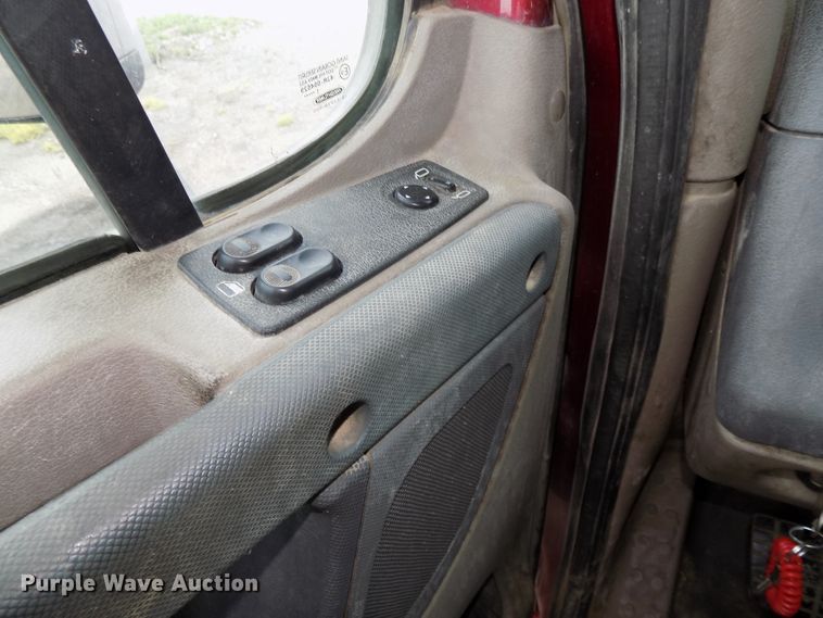 image for item H1469 2012 Freightliner Cascadia  semi truck