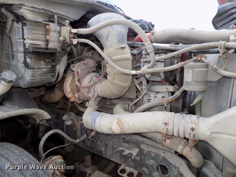 image for item H1469 2012 Freightliner Cascadia  semi truck