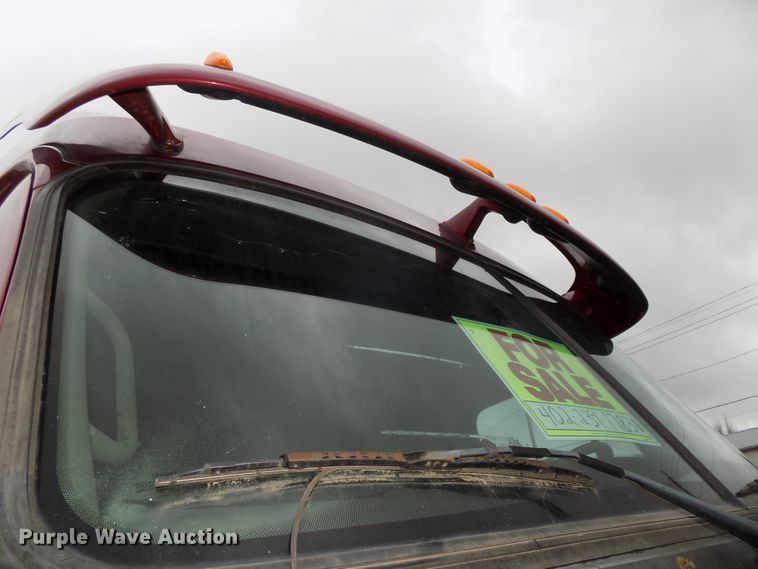 image for item H1469 2012 Freightliner Cascadia  semi truck