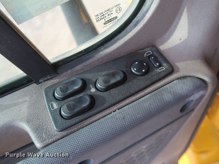 image for item HA9100 2017 Freightliner Cascadia 125  semi truck