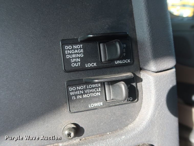 image for item HA9100 2017 Freightliner Cascadia 125  semi truck